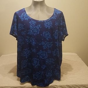 Relativity short sleeved t shirt